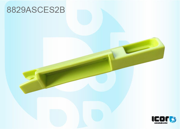 VOLVO V70 / S60 2000- CLIP LATERAL DE PB